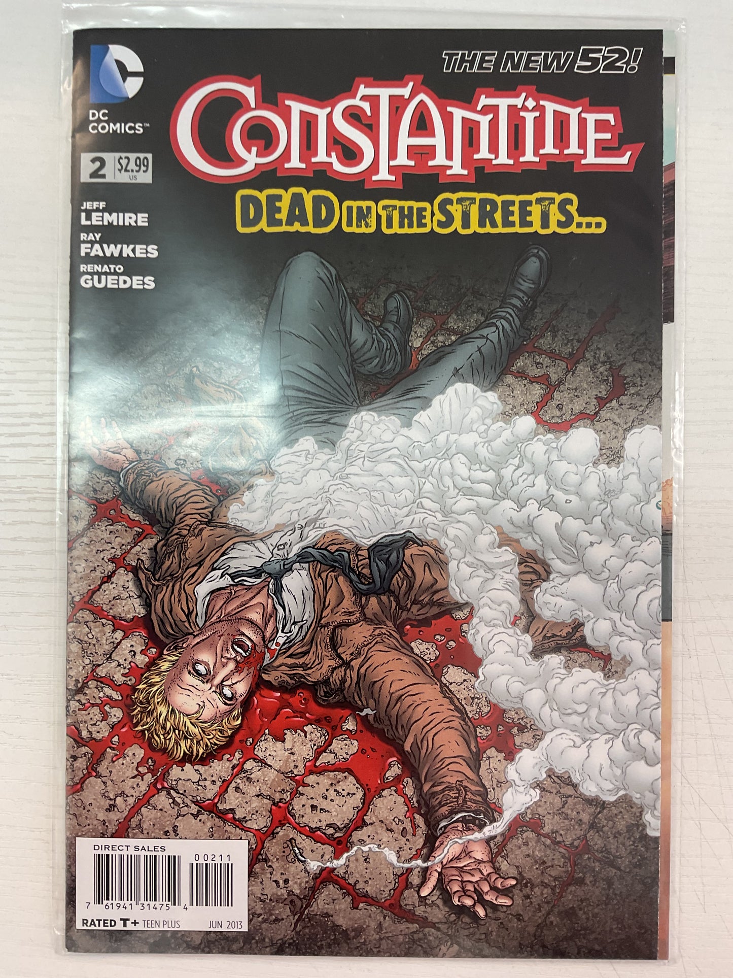 Constantine #2 2013 DC Comics Gatefold Cover
