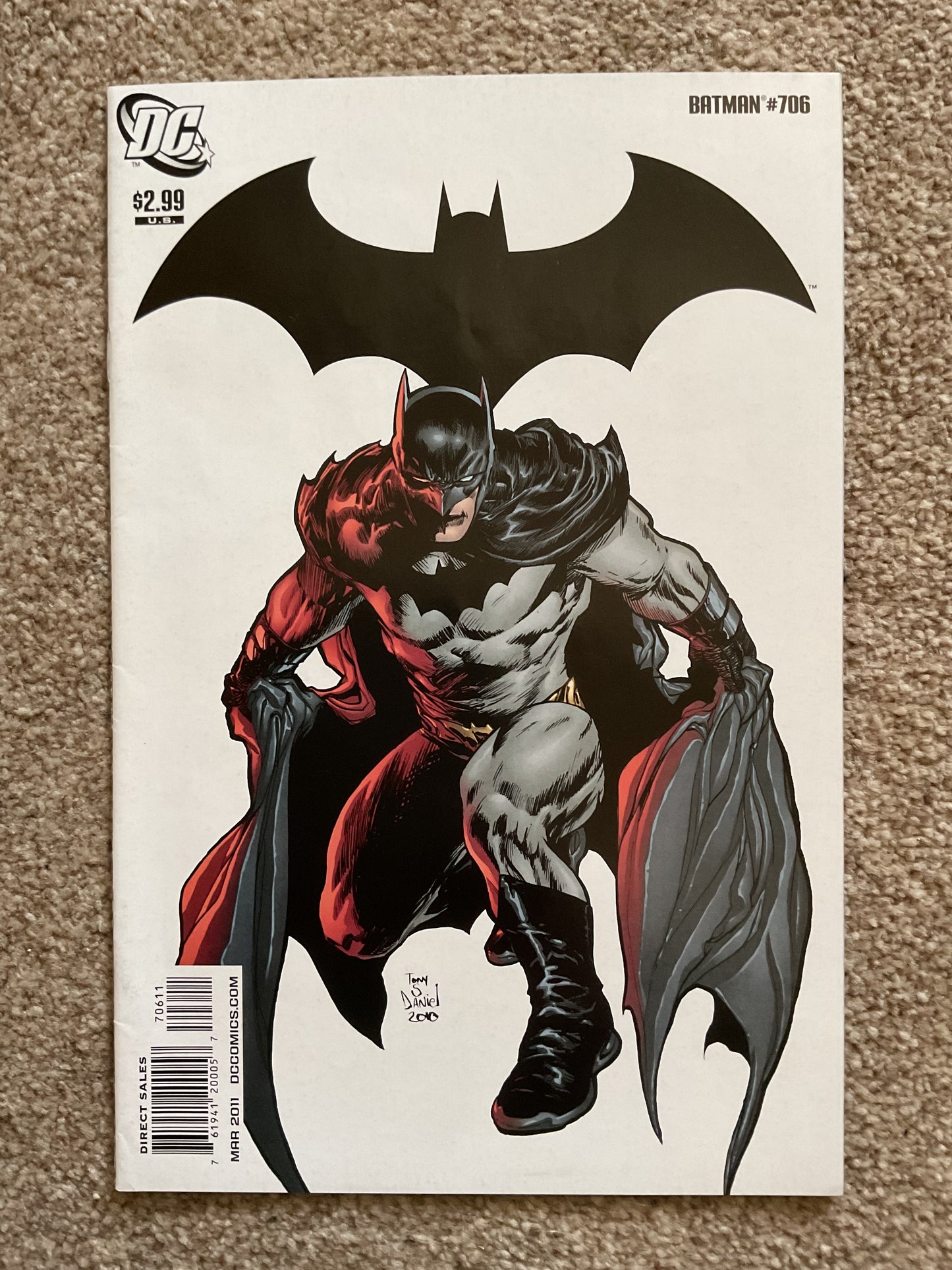 Batman #706 2011 DC Comics