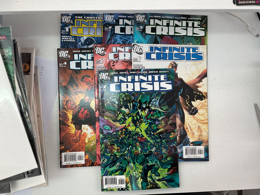 Infinite Crisis #1-7 2005 2006 DC Comics Complete Series Inc First Appearance of Blue Beetle (Jaime Reyes)