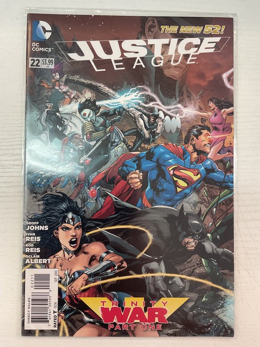 Justice League #22 2013 DC Comics Trinity War